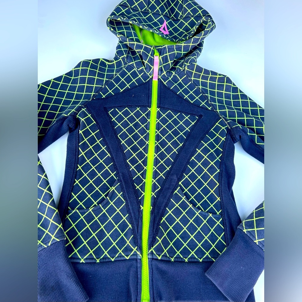 IVIVVA by Lululemon girls size 12 full zip soft cotton unique hoody